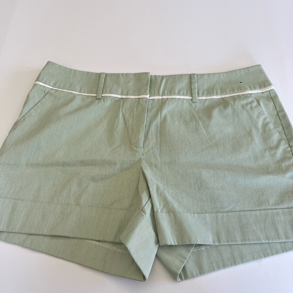 New York & Company Green Bermuda Shorts Tailored Fit
